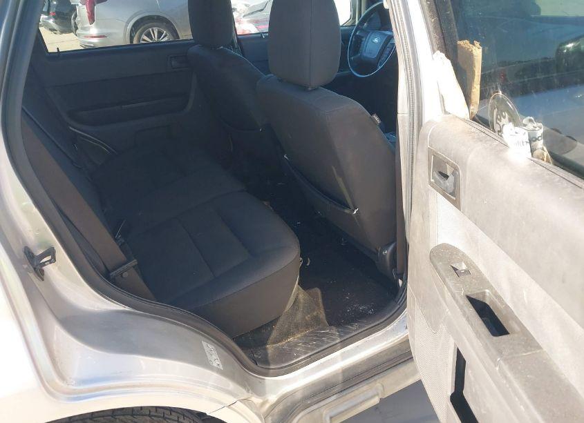 Photo 8 of 2011 Ford Escape XLT (VIN 1FMCU0DG8BKA38006)