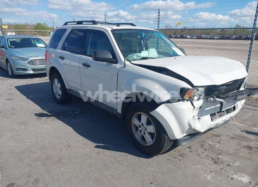 2011 Ford Escape XLT (VIN 1FMCU0DG8BKB01508) main photo