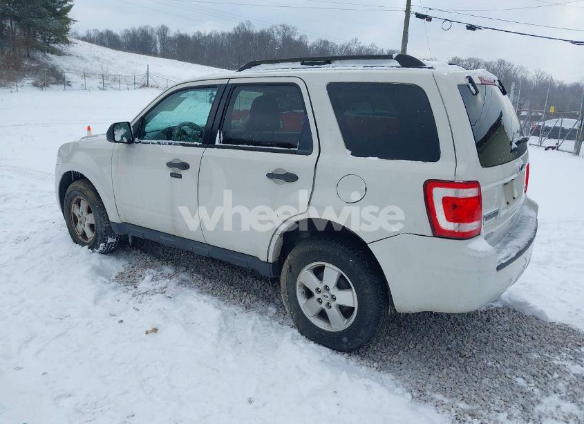 Photo 3 of 2011 Ford Escape XLT (VIN 1FMCU0DG8BKB71686)