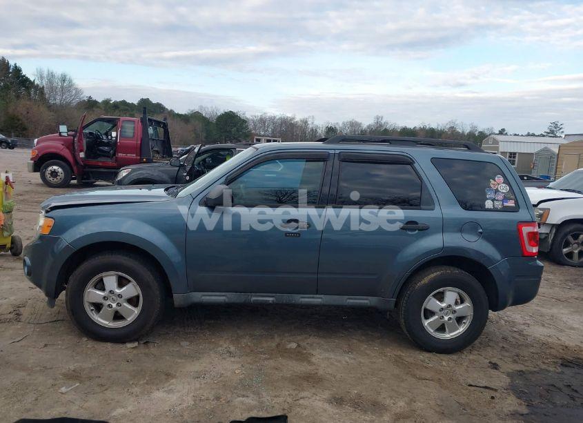 Photo 14 of 2011 Ford Escape XLT (VIN 1FMCU0DG8BKC61078)