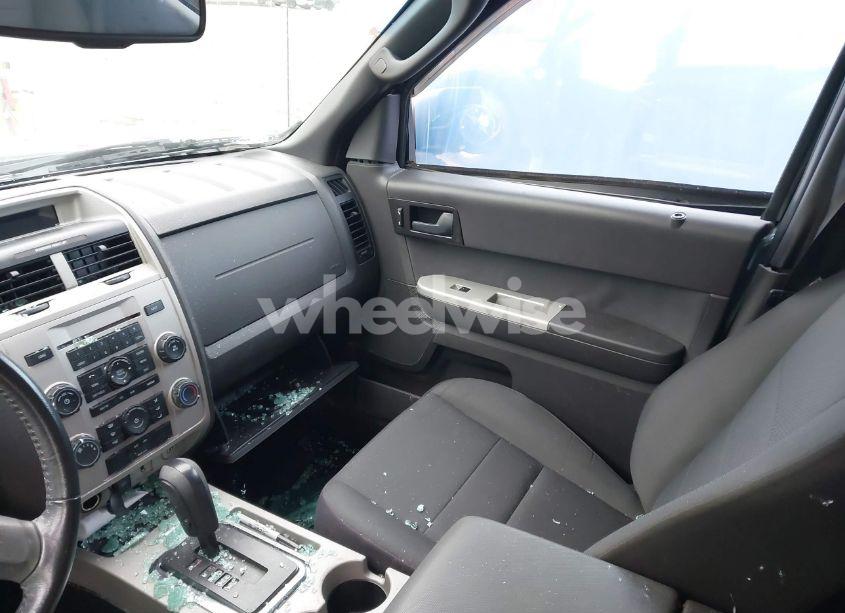 Photo 5 of 2011 Ford Escape XLT (VIN 1FMCU0DG8BKC61078)