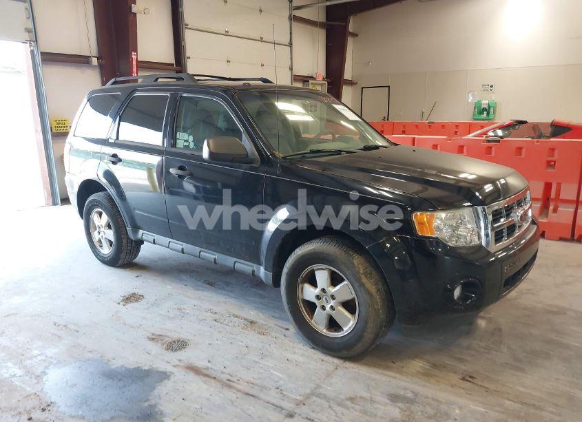 2012 Ford Escape XLT (VIN 1FMCU0DG8CKA93668) main photo