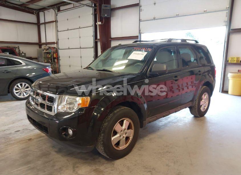 Photo 2 of 2012 Ford Escape XLT (VIN 1FMCU0DG8CKA93668)