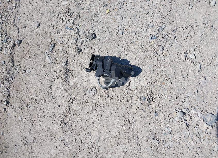 Photo 12 of 2010 Ford Escape XLT (VIN 1FMCU0DG9AKB89919)