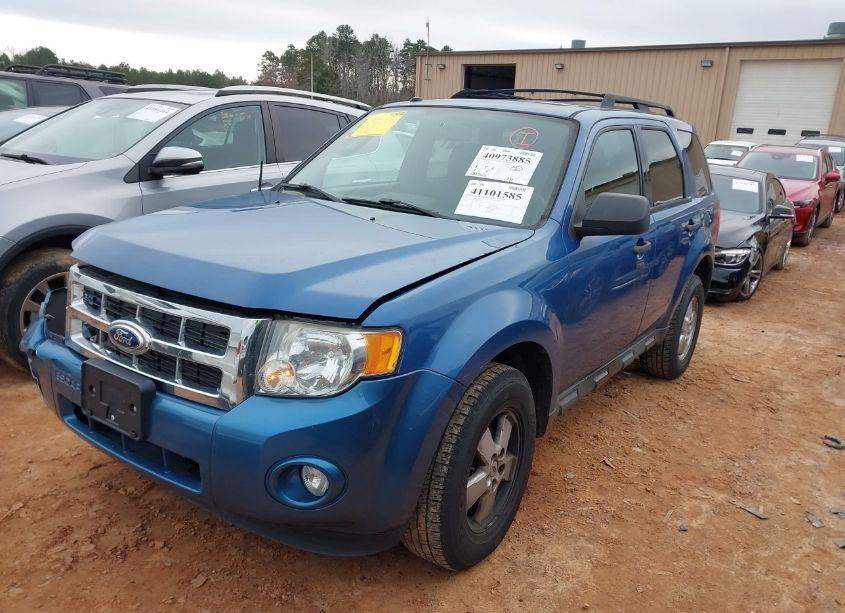 Photo 2 of 2010 Ford Escape XLT (VIN 1FMCU0DG9AKC47091)