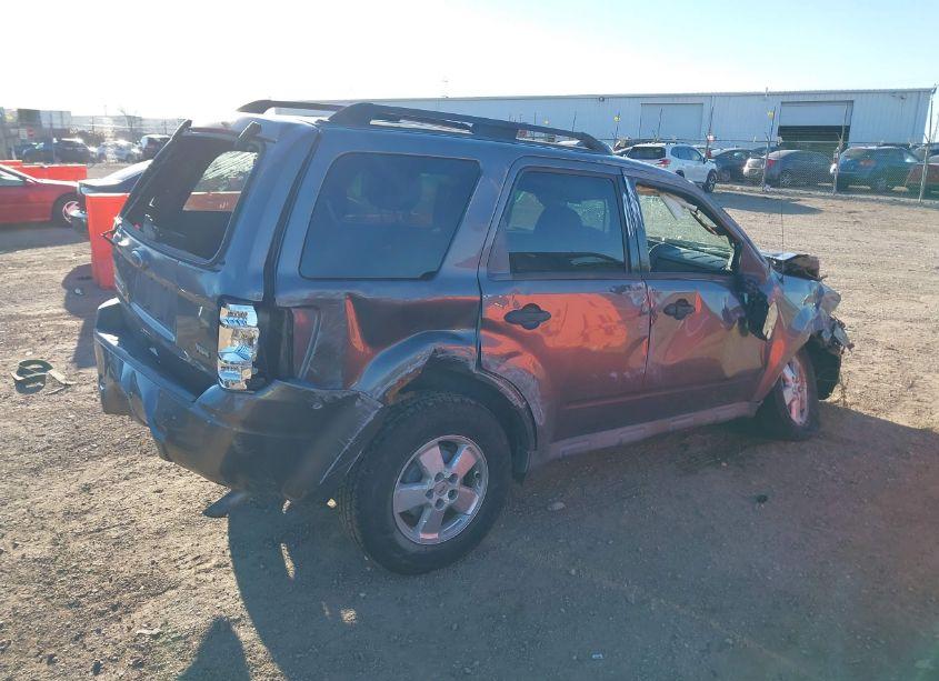 Photo 4 of 2010 Ford Escape XLT (VIN 1FMCU0DG9AKC94721)