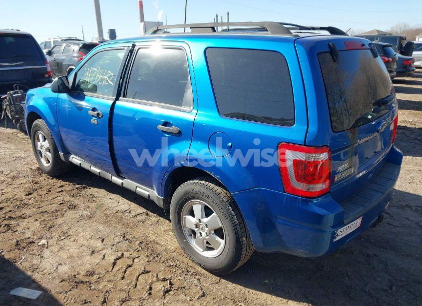 Photo 3 of 2011 Ford Escape XLT (VIN 1FMCU0DG9BKB96550)