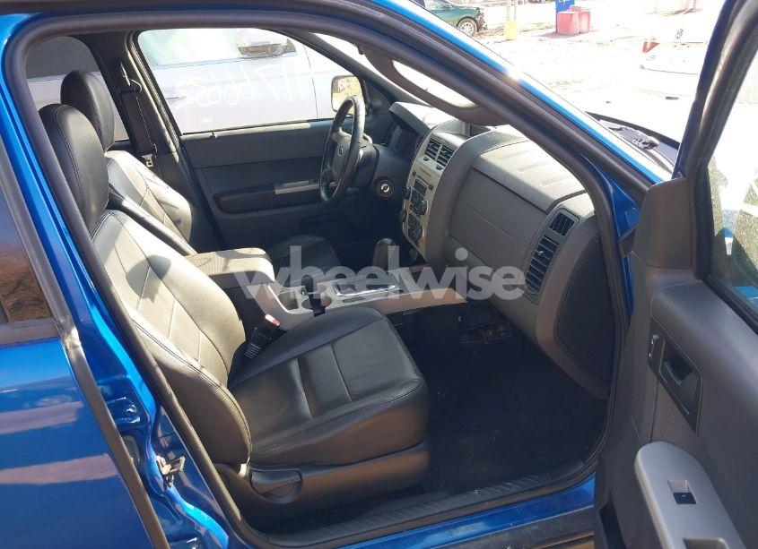 Photo 5 of 2011 Ford Escape XLT (VIN 1FMCU0DG9BKB96550)