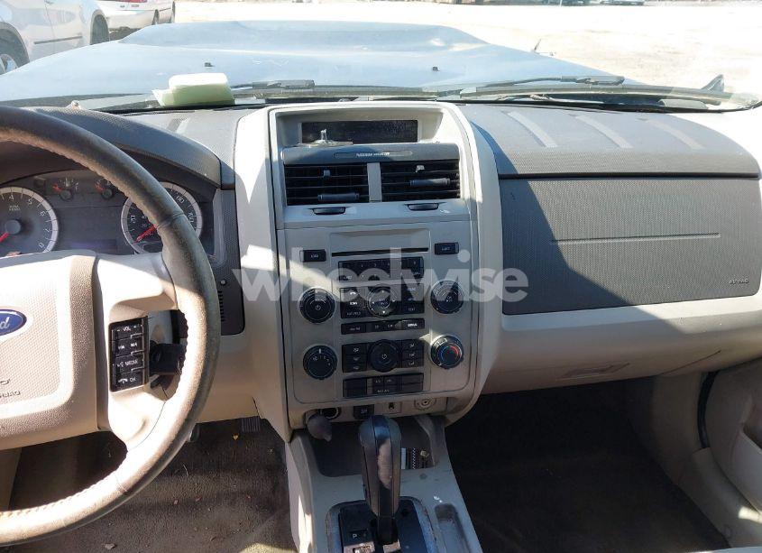 Photo 17 of 2012 Ford Escape XLT (VIN 1FMCU0DG9CKB34423)
