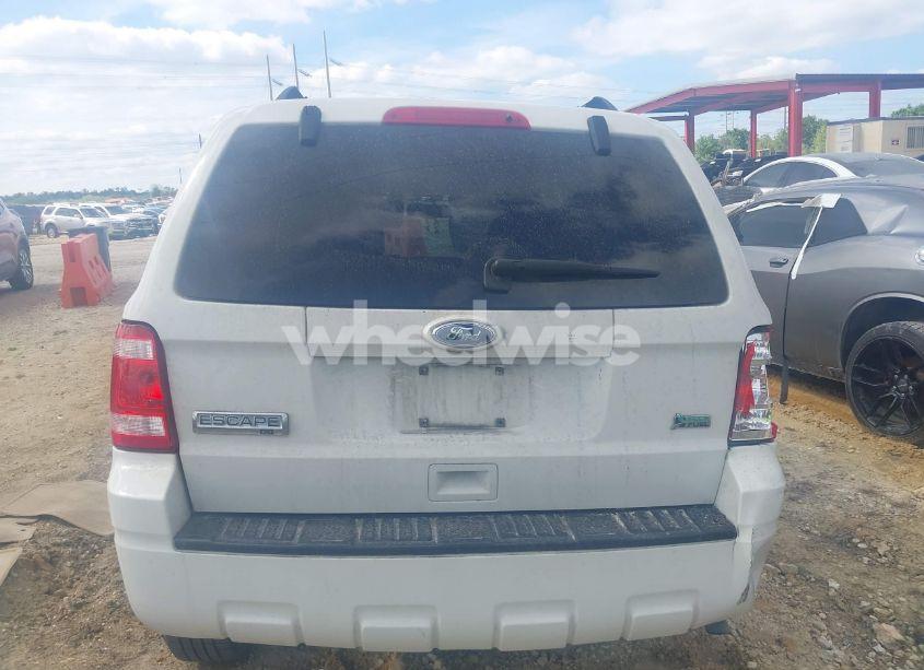 Photo 16 of 2010 Ford Escape XLT (VIN 1FMCU0DGXAKA12800)