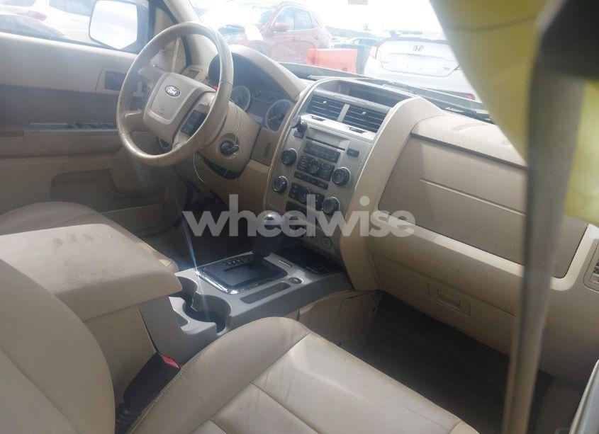 Photo 5 of 2010 Ford Escape XLT (VIN 1FMCU0DGXAKA12800)