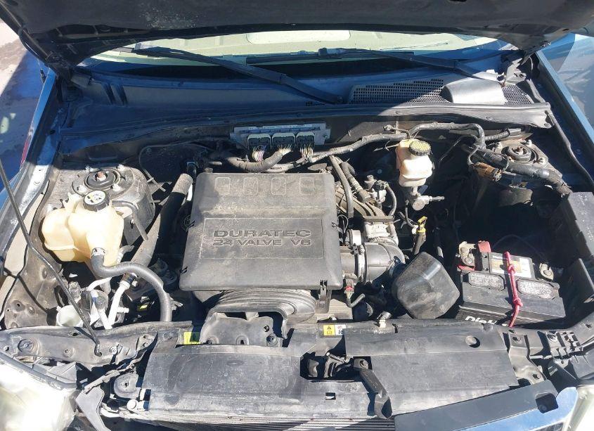 Photo 10 of 2010 Ford Escape XLT (VIN 1FMCU0DGXAKA32223)