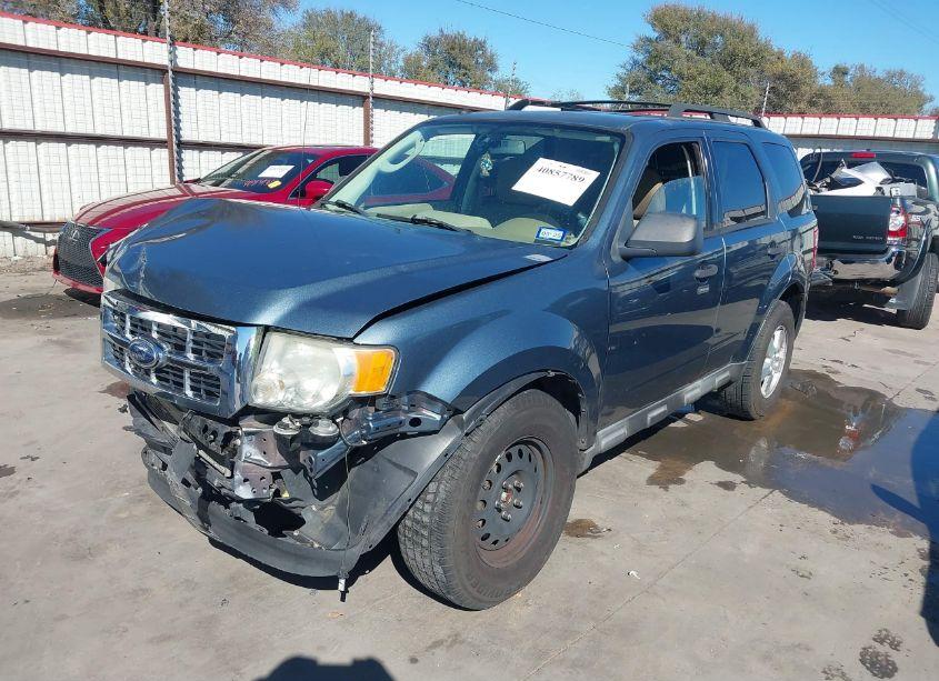 Photo 2 of 2010 Ford Escape XLT (VIN 1FMCU0DGXAKA32223)