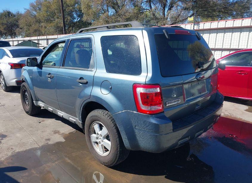 Photo 3 of 2010 Ford Escape XLT (VIN 1FMCU0DGXAKA32223)
