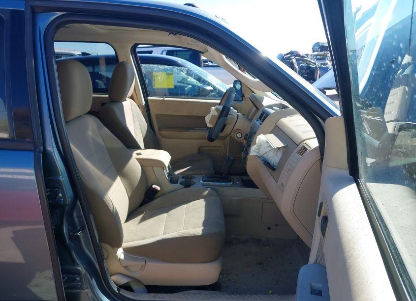 Photo 5 of 2010 Ford Escape XLT (VIN 1FMCU0DGXAKA32223)