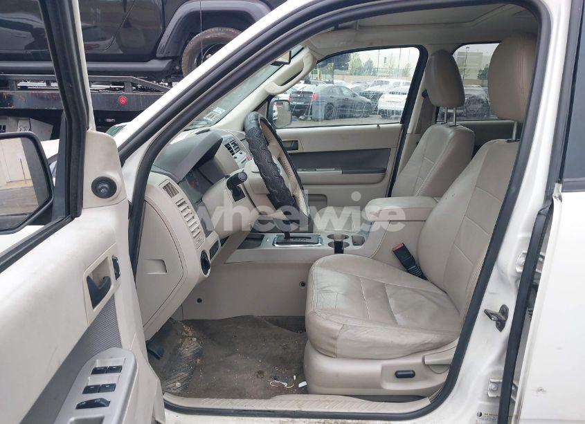 Photo 5 of 2010 Ford Escape XLT (VIN 1FMCU0DGXAKB20477)