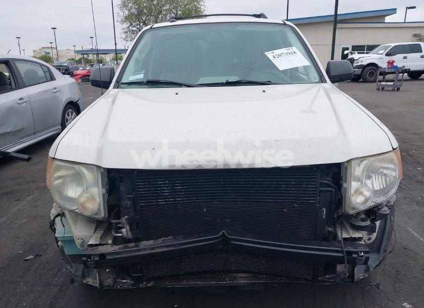 Photo 6 of 2010 Ford Escape XLT (VIN 1FMCU0DGXAKB20477)