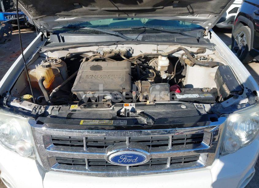 Photo 10 of 2010 Ford Escape XLT (VIN 1FMCU0DGXAKD19609)