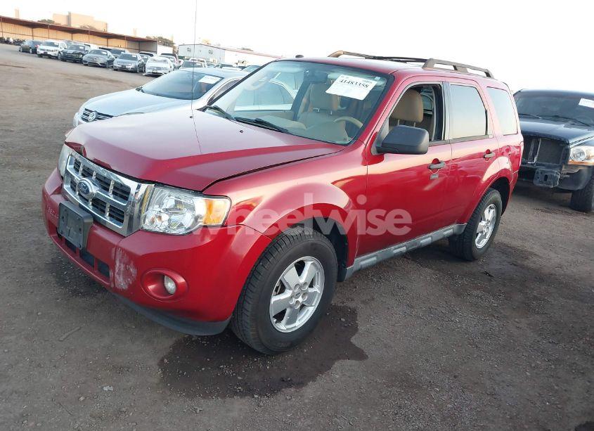 Photo 2 of 2010 Ford Escape XLT (VIN 1FMCU0DGXAKD27452)