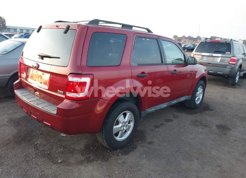 Photo 4 of 2010 Ford Escape XLT (VIN 1FMCU0DGXAKD27452)