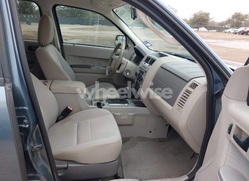 Photo 5 of 2010 Ford Escape XLT (VIN 1FMCU0DGXAKD45322)