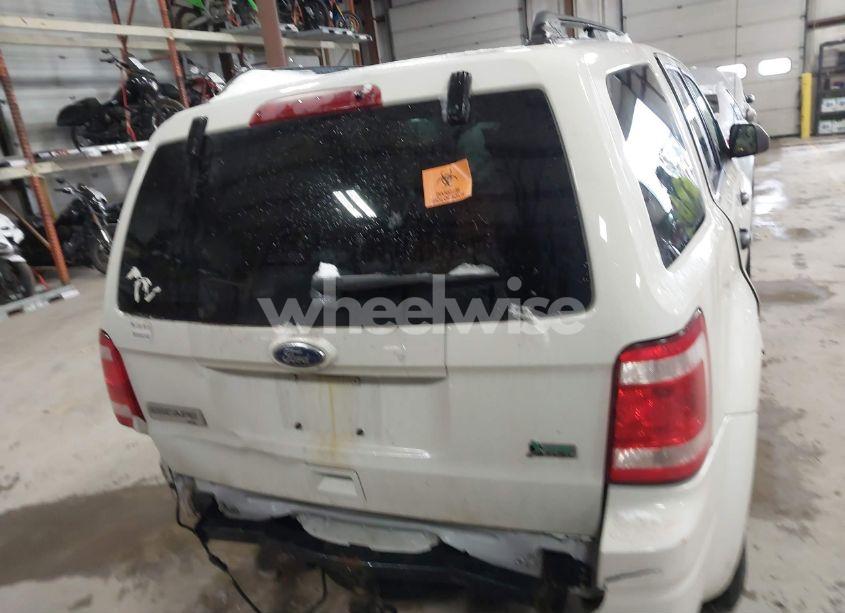 Photo 16 of 2011 Ford Escape XLT (VIN 1FMCU0DGXBKA61643)