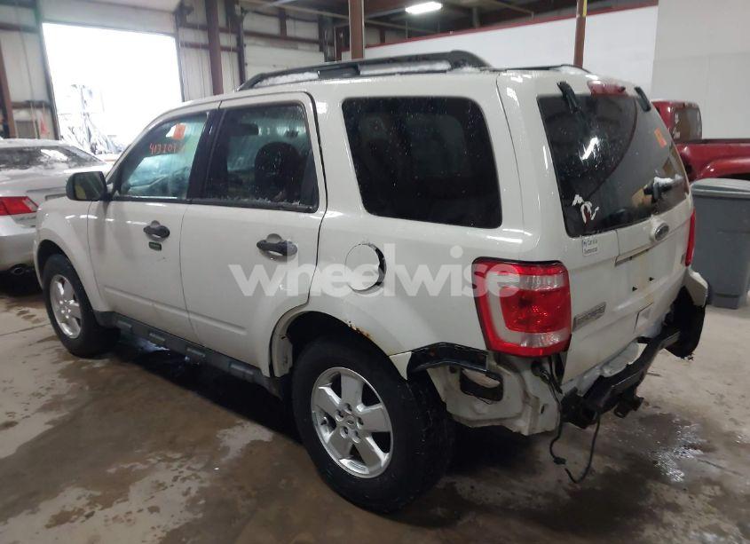 Photo 3 of 2011 Ford Escape XLT (VIN 1FMCU0DGXBKA61643)