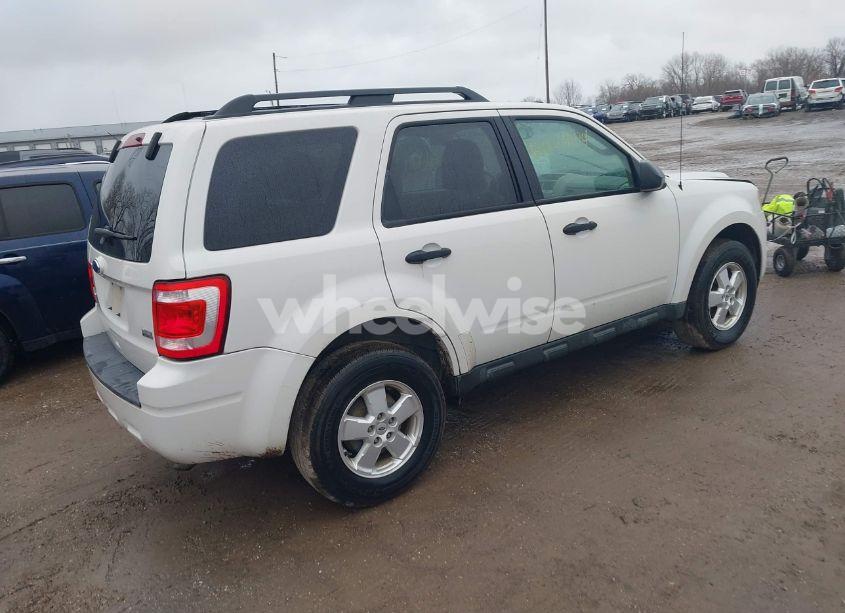 Photo 4 of 2011 Ford Escape XLT (VIN 1FMCU0DGXBKA69256)