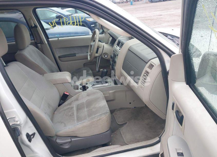 Photo 5 of 2011 Ford Escape XLT (VIN 1FMCU0DGXBKA69256)