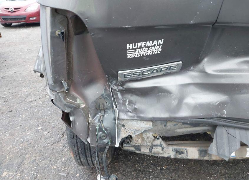 Photo 14 of 2011 Ford Escape XLT (VIN 1FMCU0DGXBKC16157)