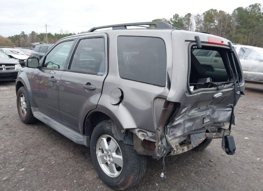 Photo 3 of 2011 Ford Escape XLT (VIN 1FMCU0DGXBKC16157)