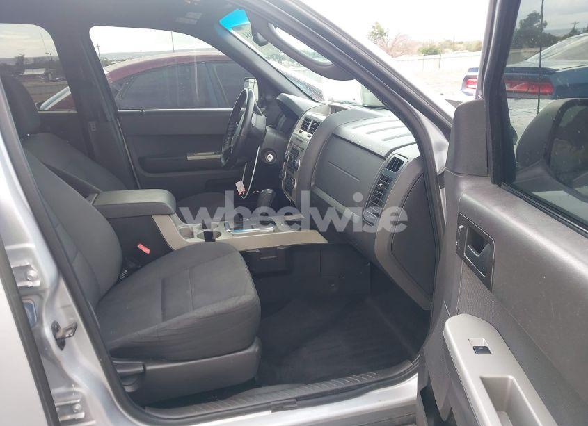 Photo 5 of 2011 Ford Escape XLT (VIN 1FMCU0DGXBKC37638)