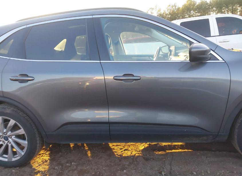 Photo 14 of 2021 Ford Escape TITANIUM HYBRID (VIN 1FMCU0DZ1MUA29804)