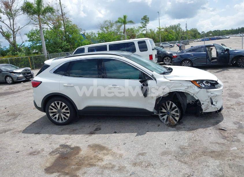 Photo 14 of 2020 Ford Escape TITANIUM HYBRID (VIN 1FMCU0DZ3LUC07842)