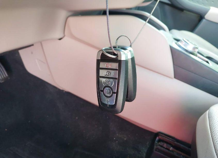 Photo 11 of 2020 Ford Escape TITANIUM HYBRID (VIN 1FMCU0DZ5LUC25310)