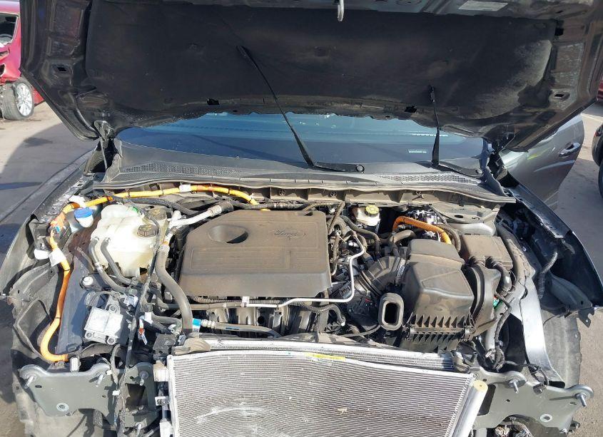 Photo 10 of 2020 Ford Escape TITANIUM HYBRID (VIN 1FMCU0DZ6LUB06004)