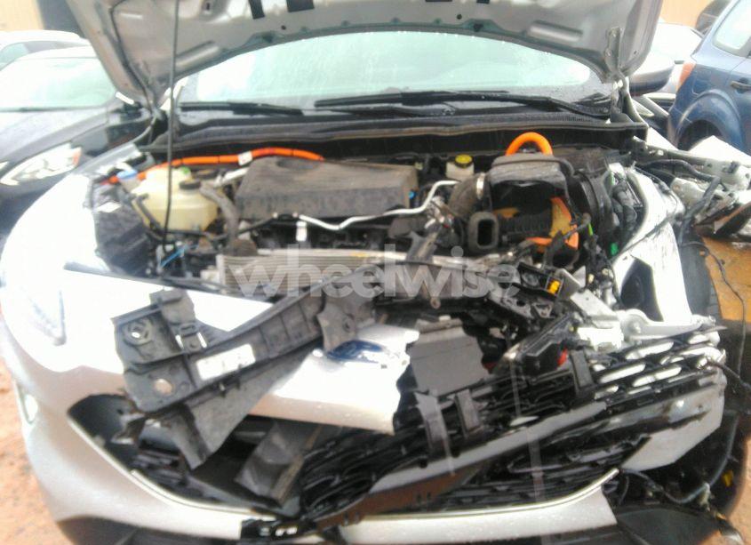 Photo 10 of 2020 Ford Escape TITANIUM HYBRID (VIN 1FMCU0DZ8LUB13911)