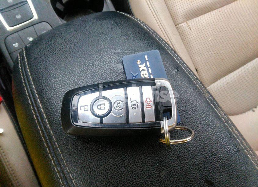 Photo 11 of 2020 Ford Escape TITANIUM HYBRID (VIN 1FMCU0DZ8LUB13911)