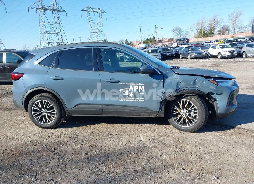 Photo 14 of 2023 Ford Escape PHEV (VIN 1FMCU0E10PUA89683)