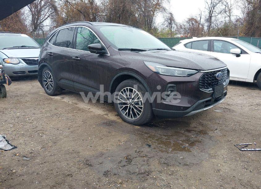 2023 Ford Escape PHEV (VIN 1FMCU0E14PUA19071) main photo