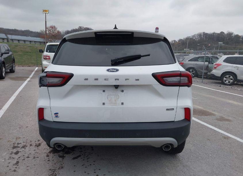 Photo 16 of 2023 Ford Escape PHEV (VIN 1FMCU0E16PUA43890)