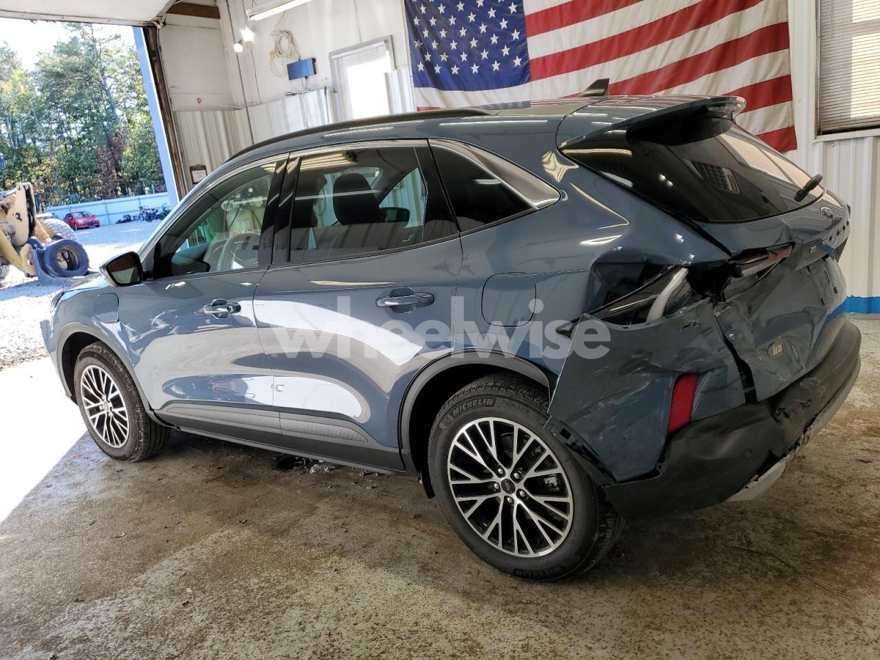 Photo 2 of 2024 FORD ESCAPE (VIN 1FMCU0E16RUA54777)