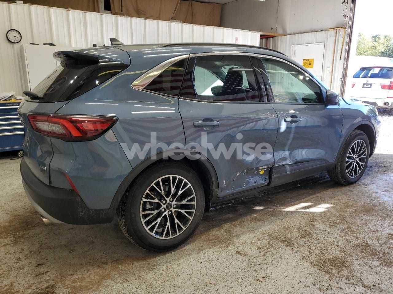 Photo 3 of 2024 FORD ESCAPE (VIN 1FMCU0E16RUA54777)