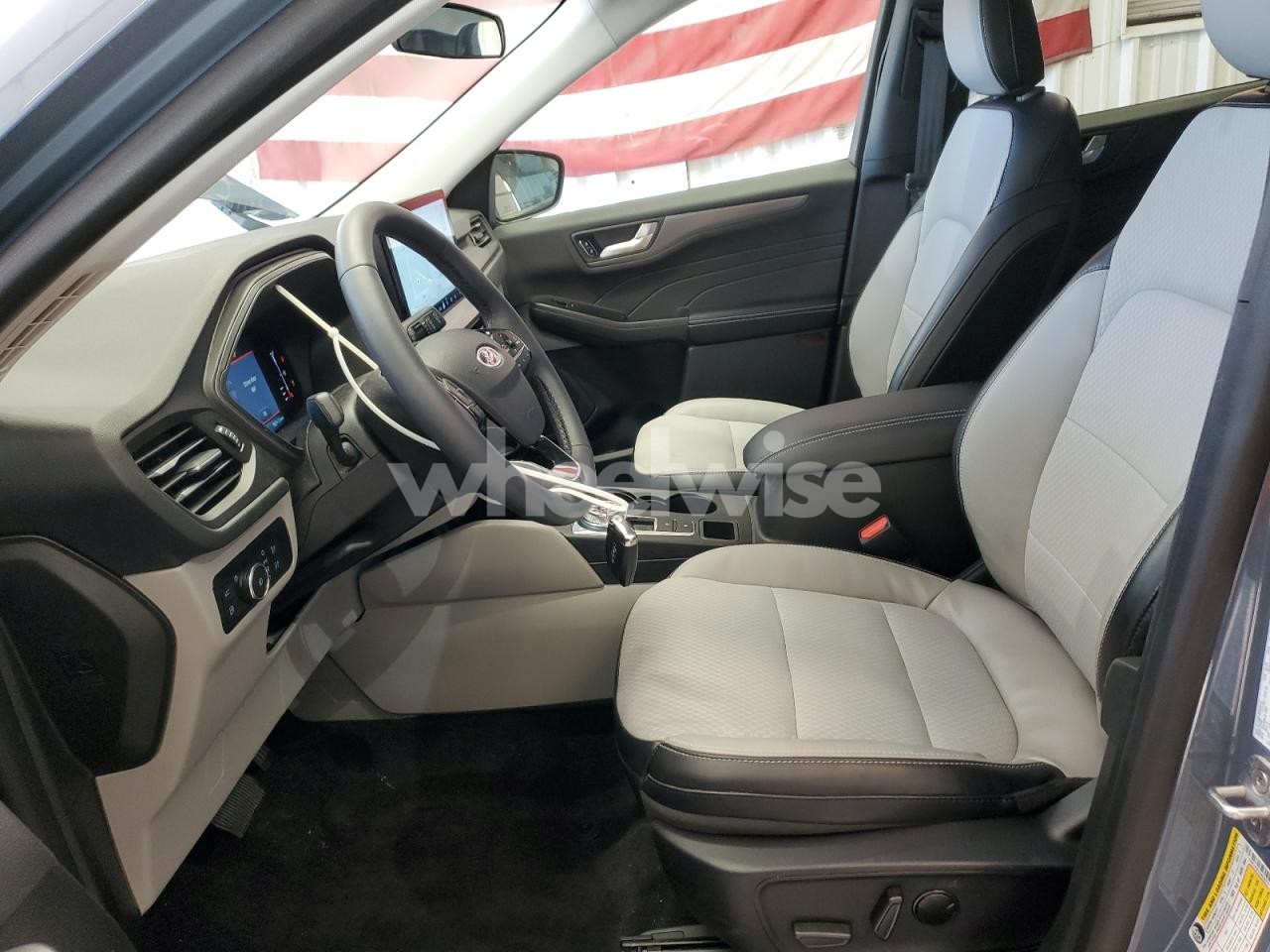 Photo 7 of 2024 FORD ESCAPE (VIN 1FMCU0E16RUA54777)
