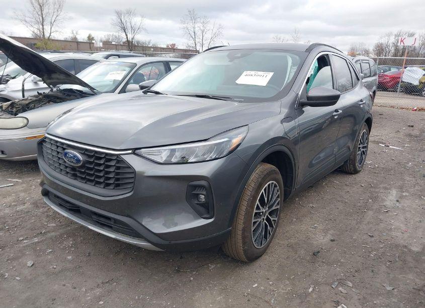Photo 2 of 2023 Ford Escape PHEV (VIN 1FMCU0E19PUA01522)