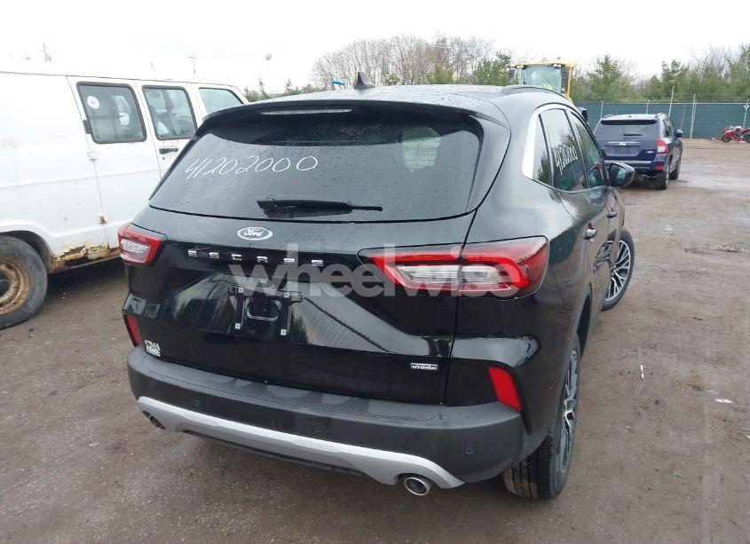 Photo 4 of 2024 Ford Escape PHEV (VIN 1FMCU0E1XRUA14265)