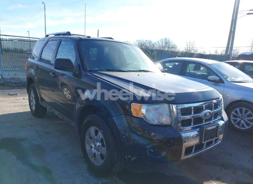 2010 Ford Escape LIMITED (VIN 1FMCU0E70AKA79257) main photo