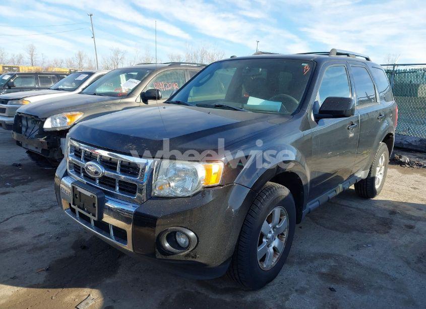 Photo 2 of 2010 Ford Escape LIMITED (VIN 1FMCU0E70AKA79257)