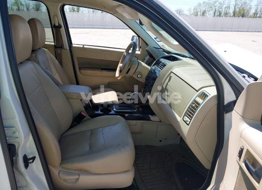 Photo 5 of 2011 Ford Escape LIMITED (VIN 1FMCU0E70BKB63399)