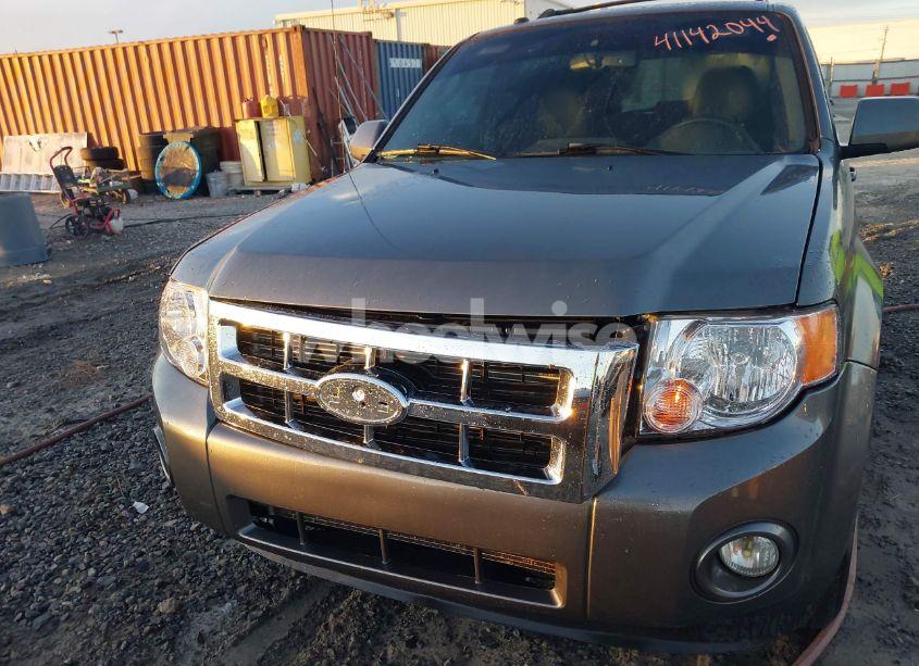 Photo 6 of 2011 Ford Escape LIMITED (VIN 1FMCU0E72BKB00028)